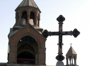 etchmiadzin-processional-cross-easter2011