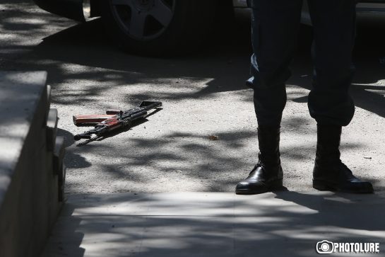 Shots were heard near Tufenkian Hotel of Yerevan, there is one victim