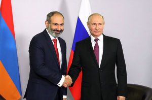 Vladimir_Putin_and_Nikol_Pashinyan_2018-05-14_02